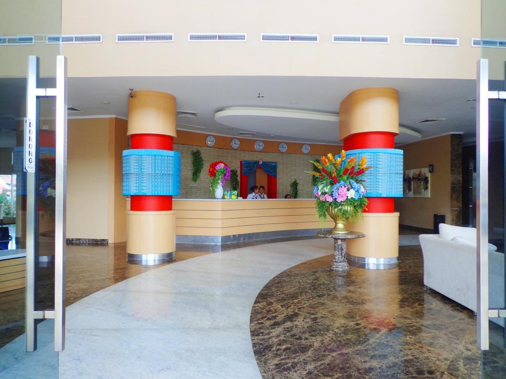 Sapadia Hotel Siantar Pematangsiantar Exterior foto